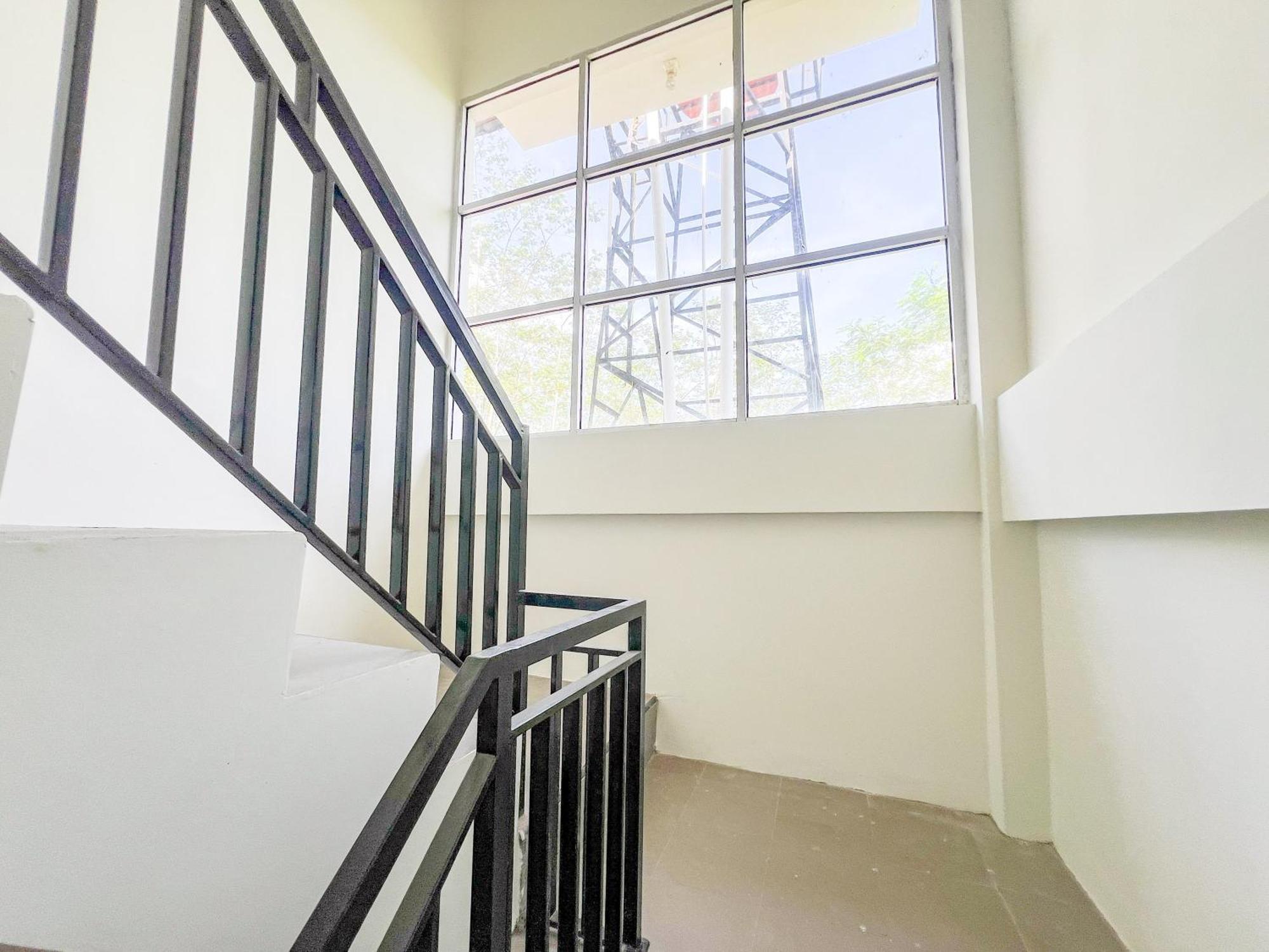 מלון Reddoorz Syariah Near Pengadilan Agama וונוסובו מראה חיצוני תמונה
